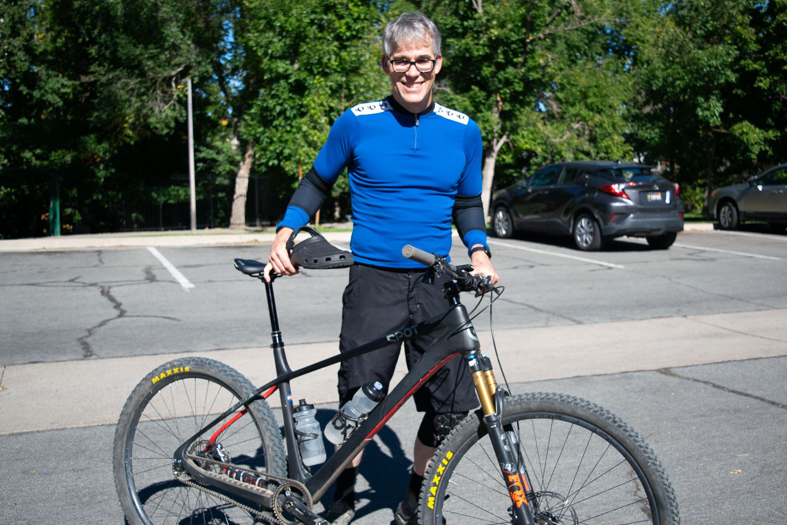 cyclist ready for a stroll around park